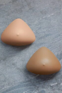 Amoena Brustprothese Natura Light 2S -Mode Dessous Geschäft Amoena Brustprothese Natura Light 2S 2 1280x1280